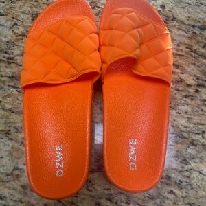 DZWE Orange Quilted Slide Sandals